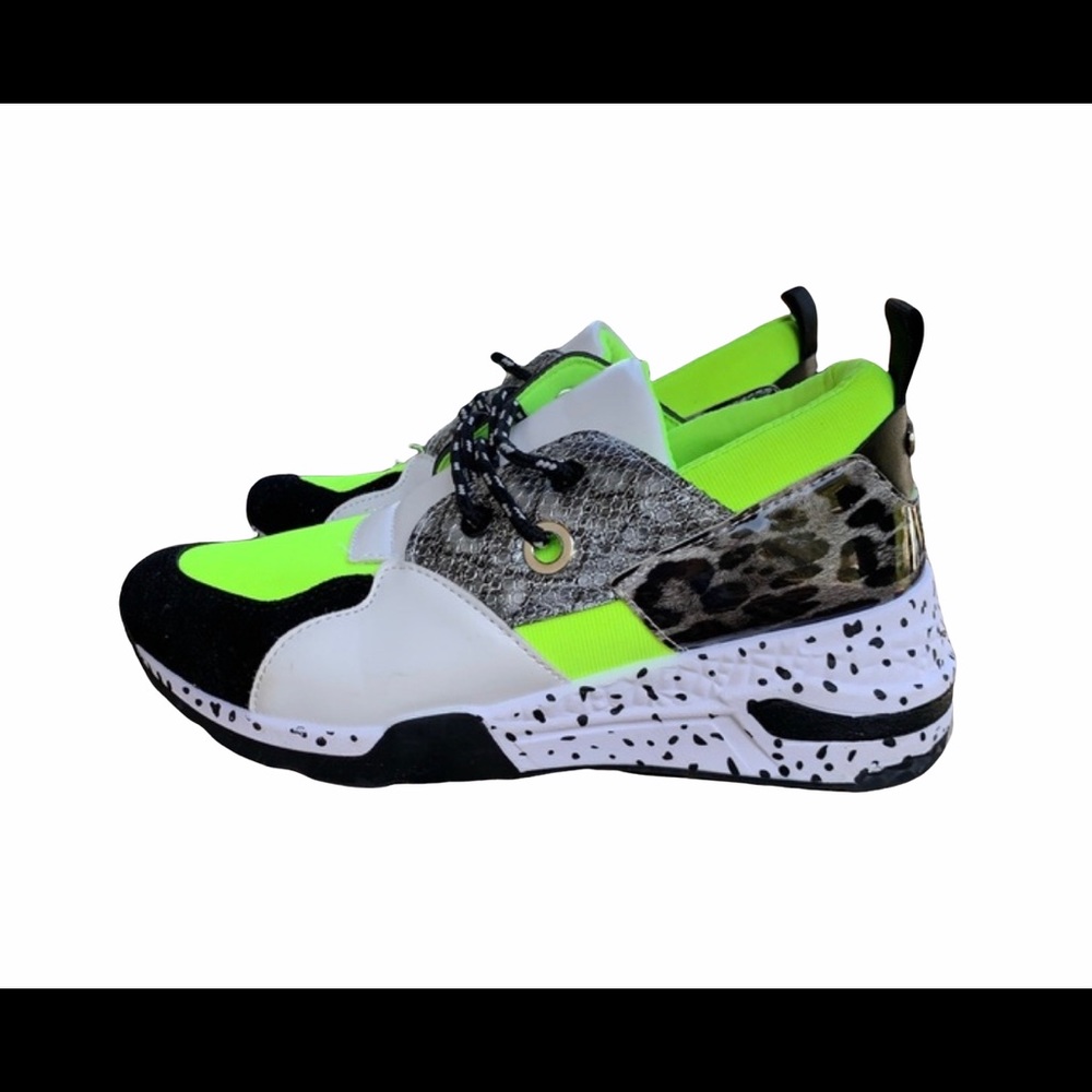 Top Moda Women's Wedge Fashion Sneakers 6.5 Black and Lime Leopard